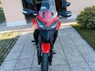 moto morini x-cape 650 - 2022 gold wheels