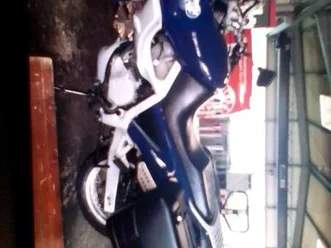 10,000 km neuzustand nachweisbar 1.besitz,bmw f 650 st