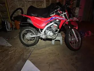 2022 crf 125 dirtbike