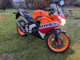 honda cbr 125r repsol