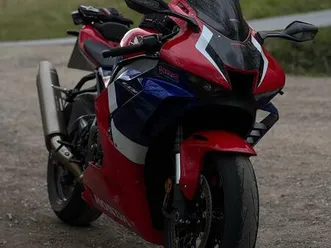 honda cbr 1000 rrr sc82