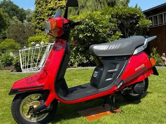 honda nh125 lead neuwertig retro roller