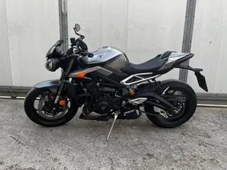 triumph street triple 765 rs