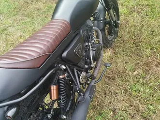 moto 125 cc cafe racer