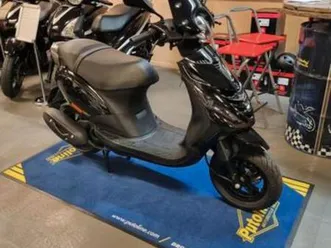 piaggio zip 2000 iget e4 2019 met veel opties. — scooters | piaggio — marktplaats