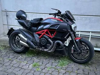 ducati diavel carbon