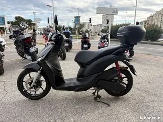 piaggio liberty s 50 iget 2024 50 cm3 | scooter | 930 km | noir | 83000 toulon