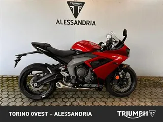 triumph daytona 660