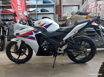 ⚪◊ honda cbr - moto 125 cc - 2013 - 7229 km - 2500 - disponible maintenant◊⚪