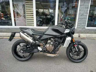 husqvarna svartpilen 801