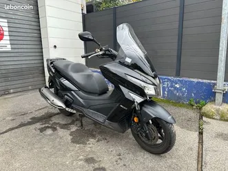 scooter kymco 300 x-town