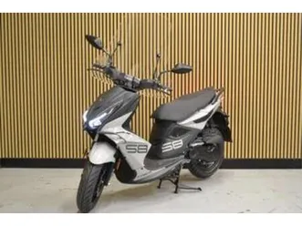 kymco super8 r 45km/u euro5+ — scooters | kymco — marktplaats