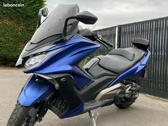 scooter kymco 550