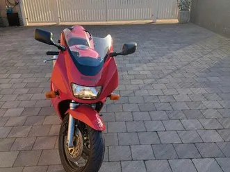 ② propere suzuki rf600r van 1995 oldtimer gekeurd