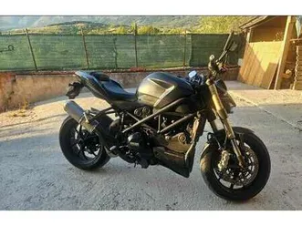 ducati streetfighter nero