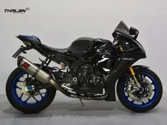 yamaha yzf r1m full akrapovic + carbon (bj 2020) — motoren | yamaha — marktplaats