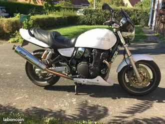suzuki 750 inazuma