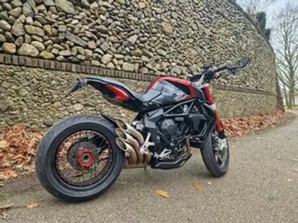 mv agusta dragster rr 2015 — motoren | mv agusta — marktplaats