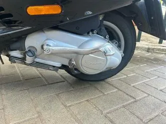 vespa - 125 et4