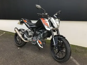 ktm 125 duke 2014 125 cm3 | moto roadster | 43 606 km | blanc | 29000 quimper