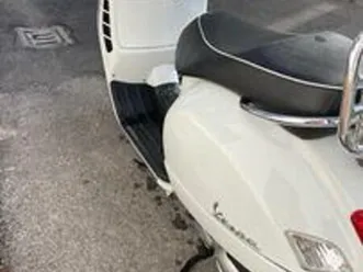 piaggio vespa 300 gts - 2013