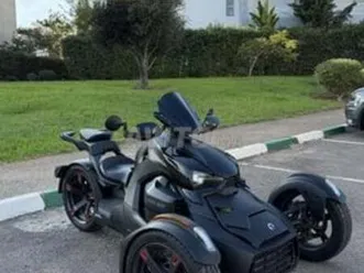 canam ryker 900 très propre, noir