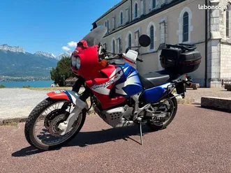 moto africa twin xrv 750 - rd07 année 2000 - 51k km