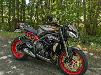 street triple rs