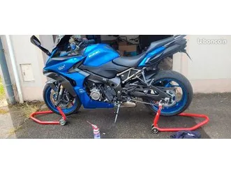 suzuki gsxs 1000 gt
