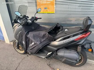 xmax 125 année 2020