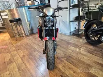 triumph trident 660 unico proprietario nuova!