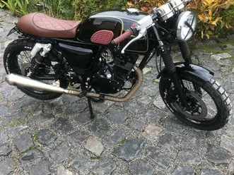 mash black seven 125 ccm café racer