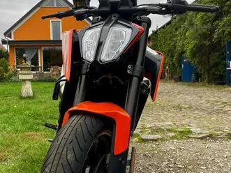 ktm duke 790