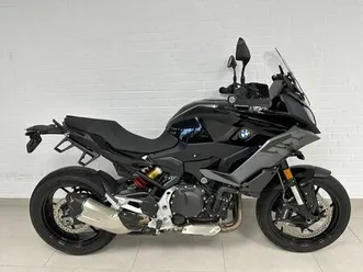 bmw f 900 xr 'triple black' + 4 pakete + connectivit