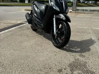 piaggio medley 125 cm3, 2023 god.