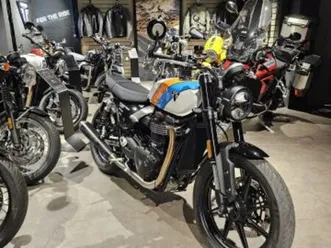 triumph speed twin 900 2025 900 cm3 | moto routière | 2 996 km | blanc | 22190 plerin