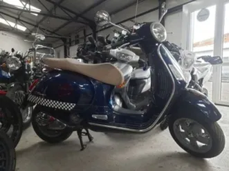 piaggio vespa piaggio vespa gts 250 skuter super stan retro raty raty mocn