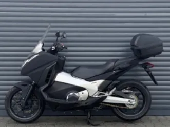 honda integra 750i black matt + 3 куфара