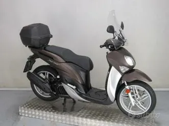 yamaha xenter 125 ruote alte pedana piatta