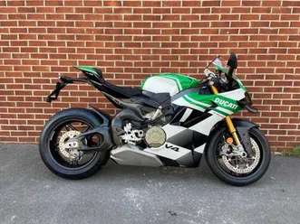 ducati panigale v4 tricolore 2025 1103 cc