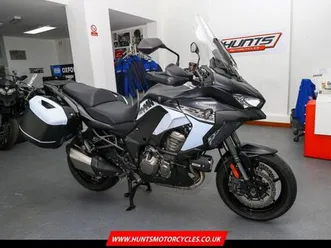 2021, '21 kawasaki versys 1000 se. only 3,139 miles. see ad for spec. £10,495