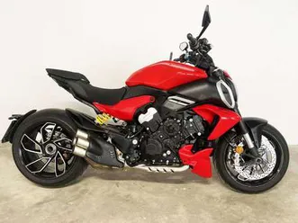 ducati diavel red rosso