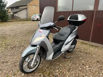 peugeot geopolis 250 cm. 2007r. zarejestrowany ubezpieczony brańsk