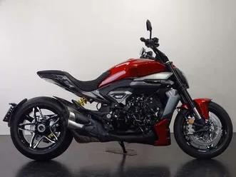 ducati xdiavel v4 rood