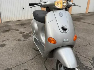 vespa 125 et4