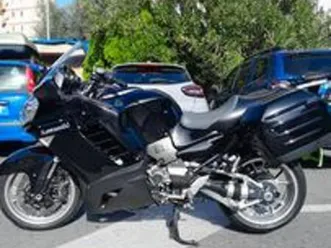 kawasaki gtr 1400 - 2010