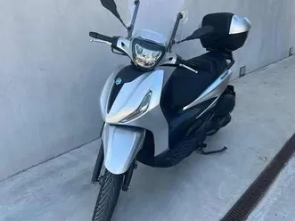 piaggio beverly 300 grigio