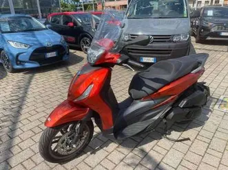 piaggio beverly 400 arancione