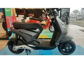 piaggio piaggio 1 active nero