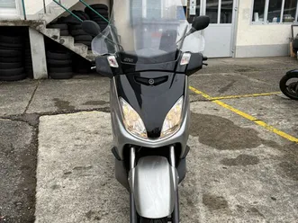 x-max yp 125 r